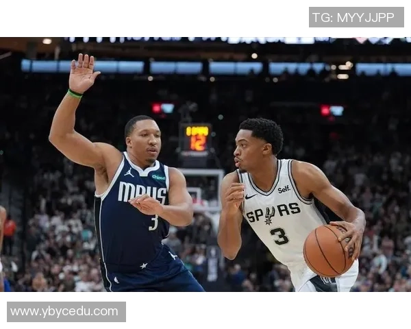 08年黄蜂与小牛激战回顾:经典对决中的篮球智慧与团队精神 08年黄蜂与小牛激战回顾:经典对决中的篮球智慧与团队精神