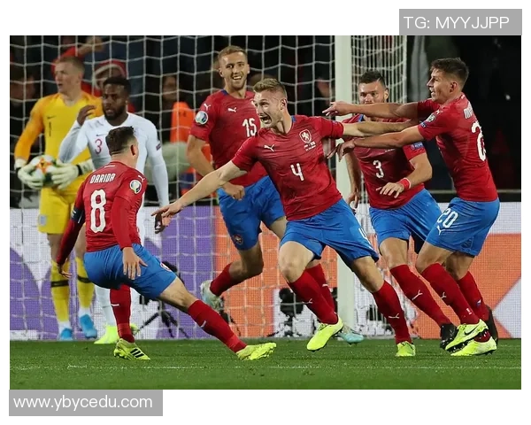 俄罗斯与捷克足球历史交锋记录分析与战绩回顾 俄罗斯与捷克足球历史交锋记录分析与战绩回顾