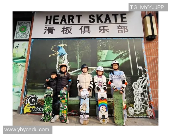 滑板战术解析：成都滑板队如何构建整体压制体系与战斗策略MBA