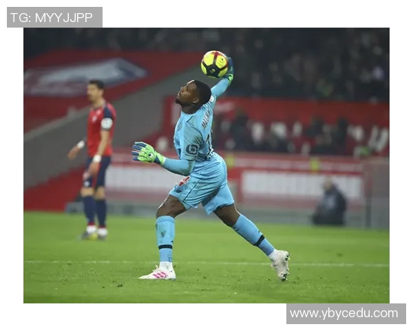 迈尼昂的崛起与挑战：从新星到守门员传奇的成长之路