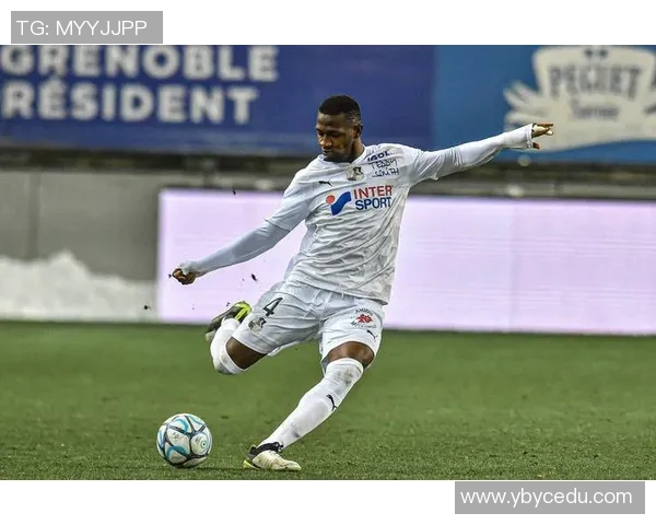 亚眠与欧塞尔激战正酣比分揭晓精彩瞬间回顾 亚眠与欧塞尔激战正酣比分揭晓精彩瞬间回顾