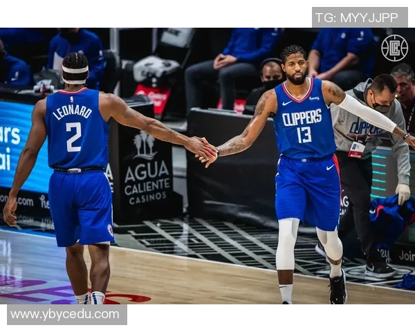 快船与爵士历史对战回顾及近期交锋表现分析 快船与爵士历史对战回顾及近期交锋表现分析