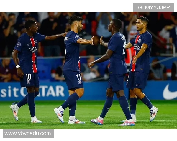 法甲焦点战巴黎圣曼迎战梅斯争夺三分全力以赴展现实力